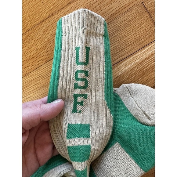 South Florida Bulls USF Crew Socks Size 6-12 NCAA College Fan Green Tan​​​​ - Picture 2 of 4